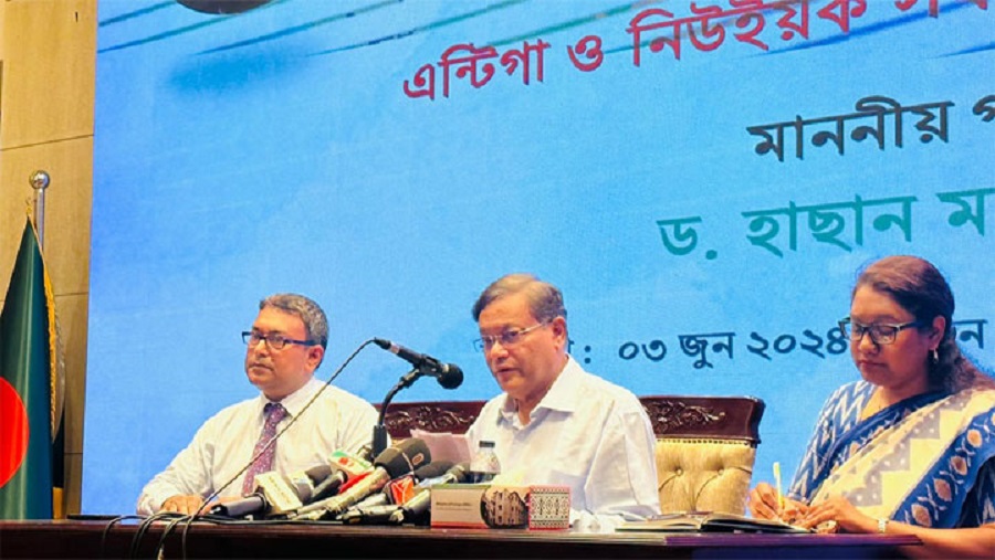 বেনজীর, দেশত্যাগ, নিষেধাজ্ঞা, পররাষ্ট্রমন্ত্রী