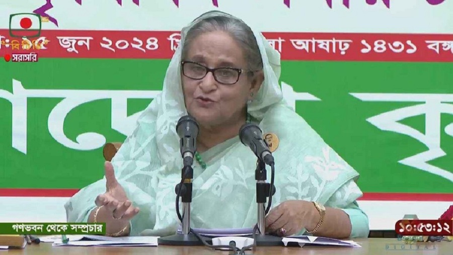 দেশে, ষড়যন্ত্র, প্রধানমন্ত্রী