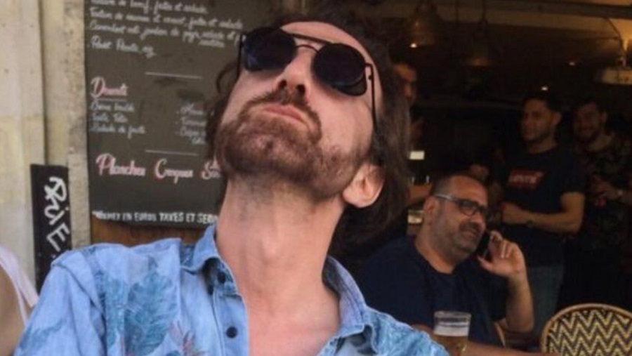 পরিচালক