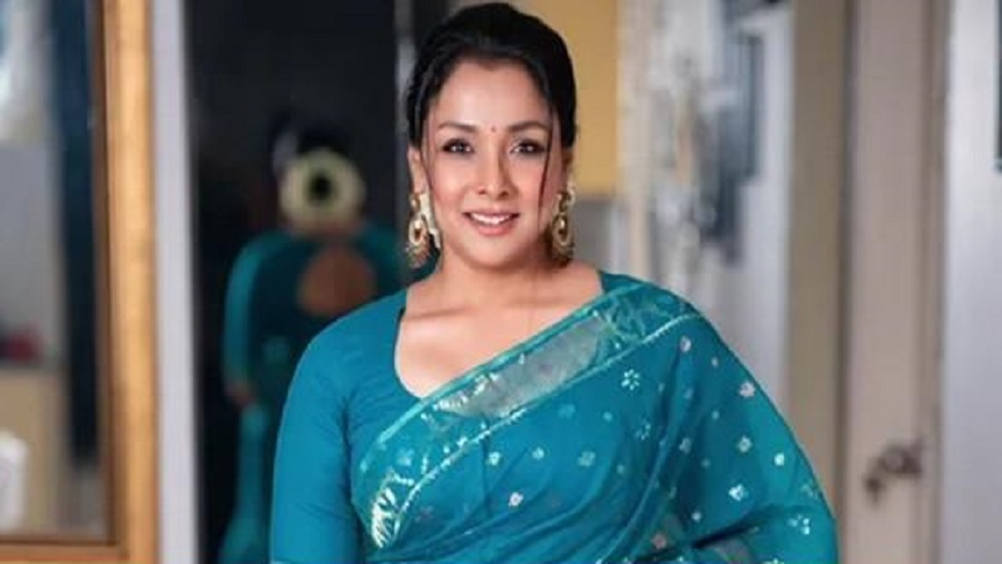 অভিনেত্রী কাজ